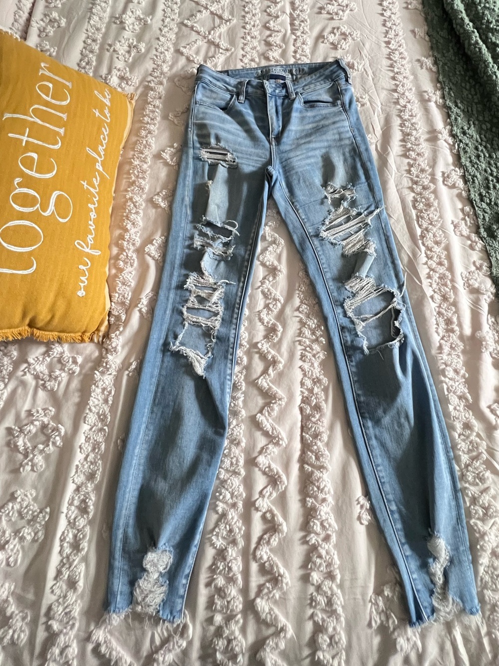 American Eagle Outfitters Light Blue Ripped Skinny Jeans